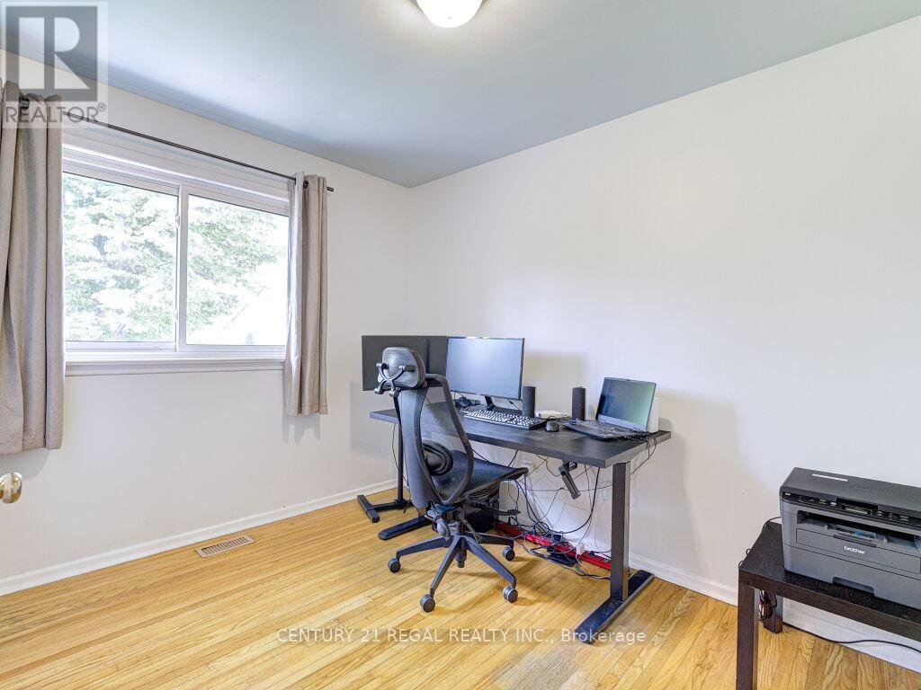 122 Longfield Road, Halton Hills, Ontario  L7J 2K4 - Photo 23 - W13443936