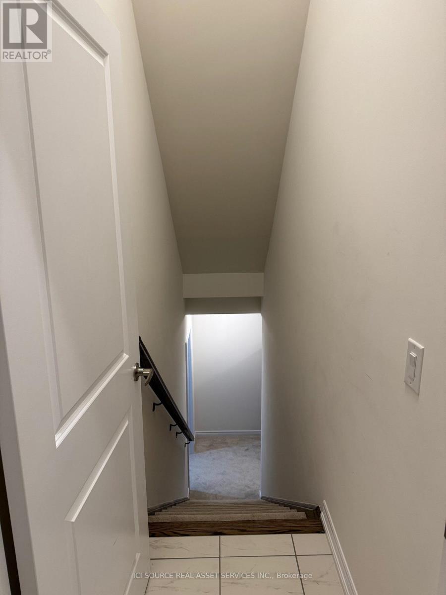 10 Guernsey Drive, Kitchener, Ontario N2R 0S2 - Photo 31 - X13621990