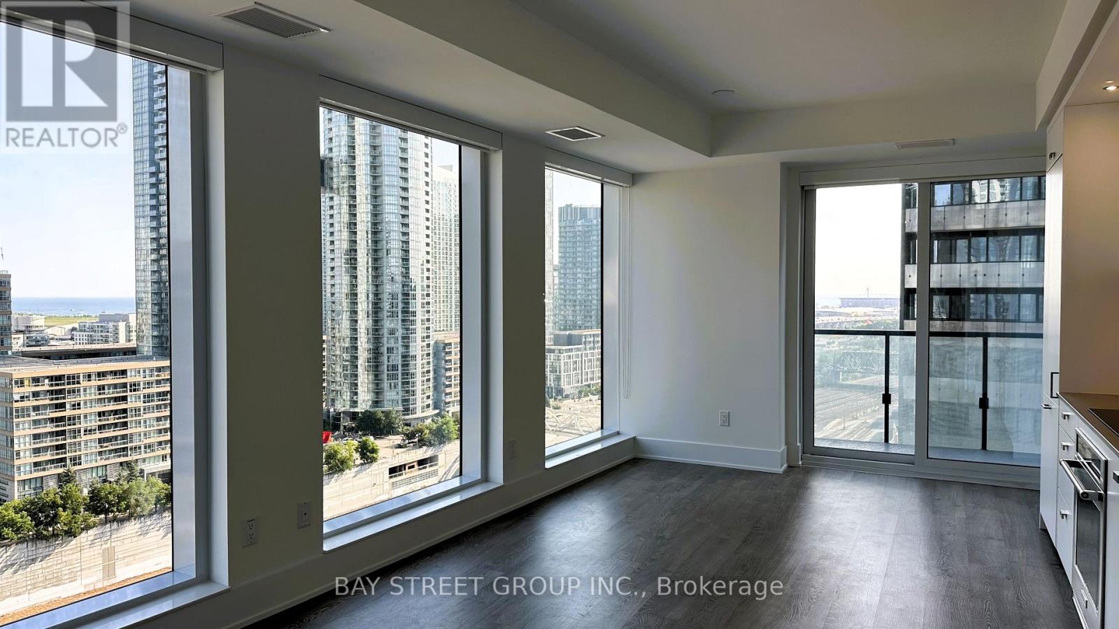 913 - 470 Front Street W, Toronto, Ontario M5V 0V6 - Photo 5 - C13655582