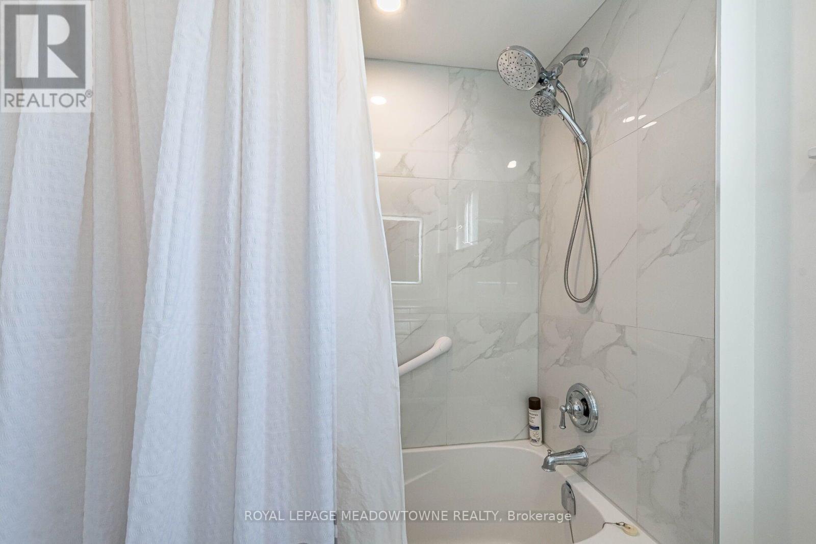 56 Sutter Avenue, Brampton, Ontario L6Z 1G7 - Photo 16 - W13655562