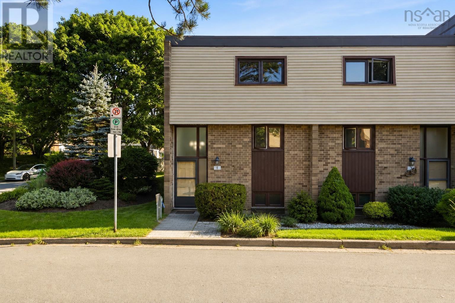 1 Forestside Crescent, Halifax, Nova Scotia
