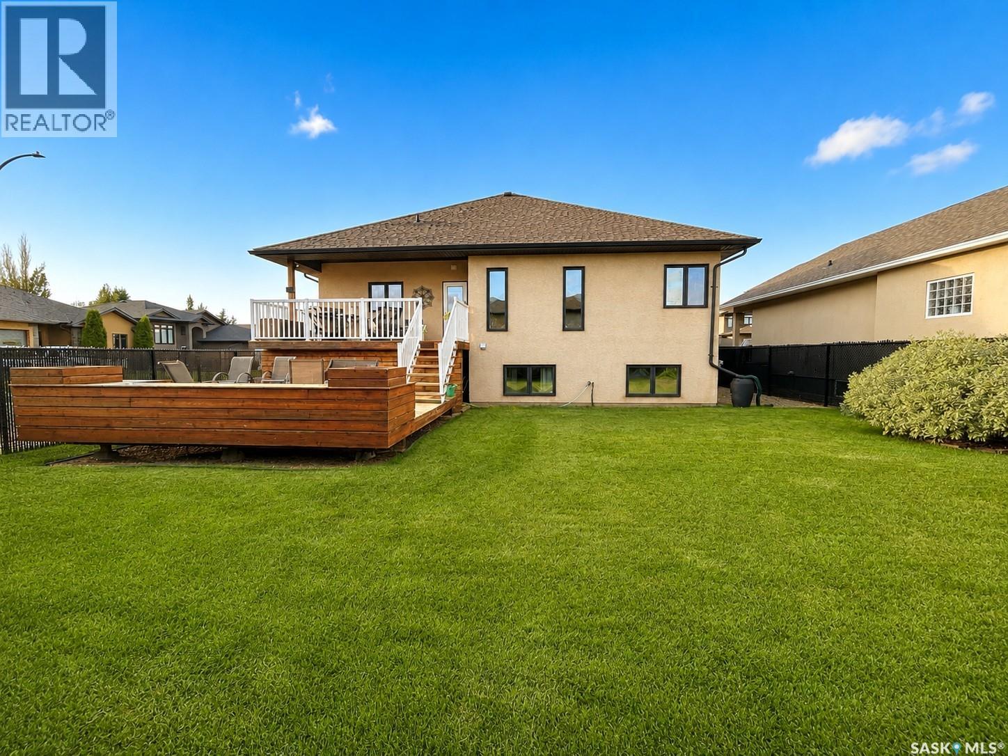 1 Glen Howard Way, Prince Albert, Saskatchewan  S6X 0A9 - Photo 46 - SK045007