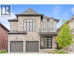 130 PONDCLIFFE Drive, Kitchener, Ontario