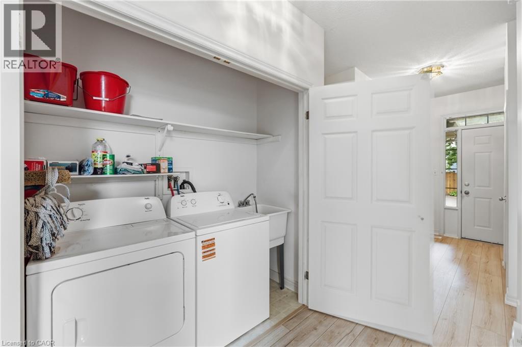 98 Sunibel Drive E, Glanbrook, Ontario  L0R 1W0 - Photo 33 - 40849249