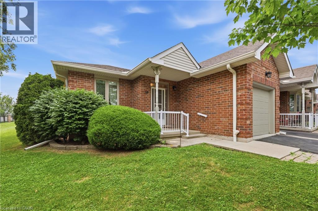 98 Sunibel Drive E, Glanbrook, Ontario  L0R 1W0 - Photo 2 - 40849249