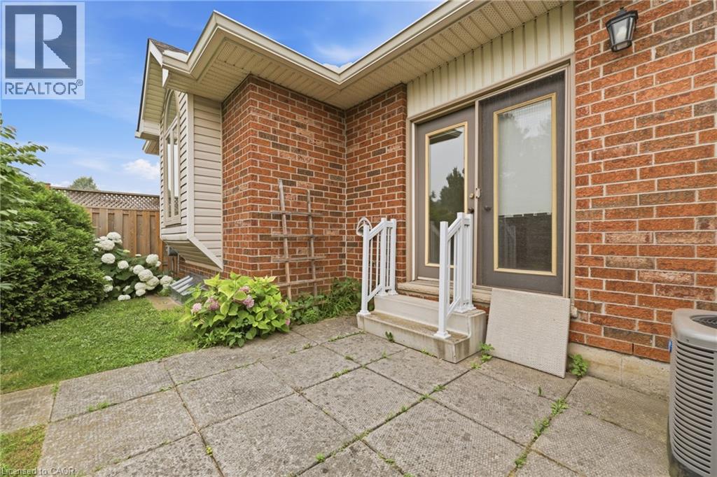 98 Sunibel Drive E, Glanbrook, Ontario  L0R 1W0 - Photo 45 - 40849249