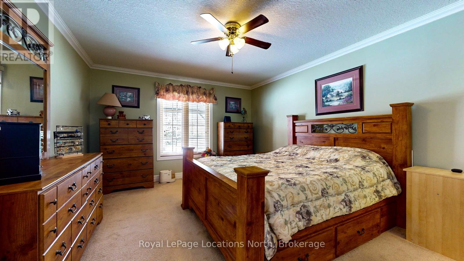 54 New York Avenue, Wasaga Beach, Ontario  L9Z 3A8 - Photo 28 - S13017352
