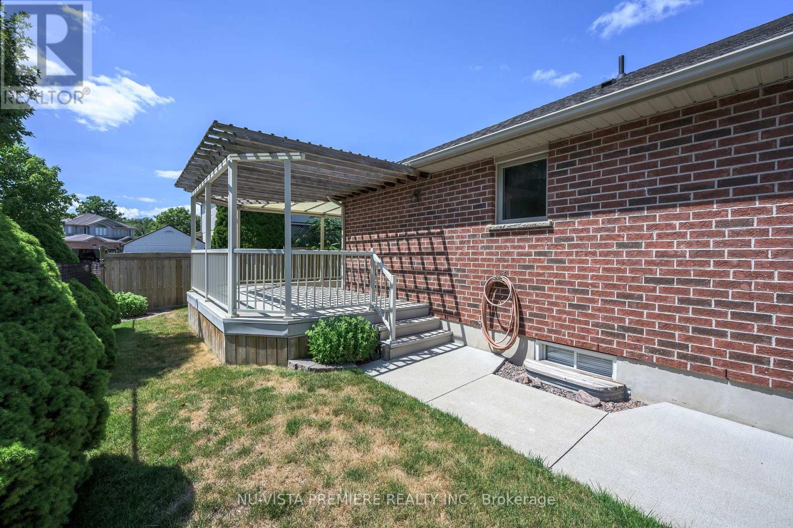 1616 Blackmaple Crescent, London East, Ontario  N5Y 6L7 - Photo 9 - X13655608