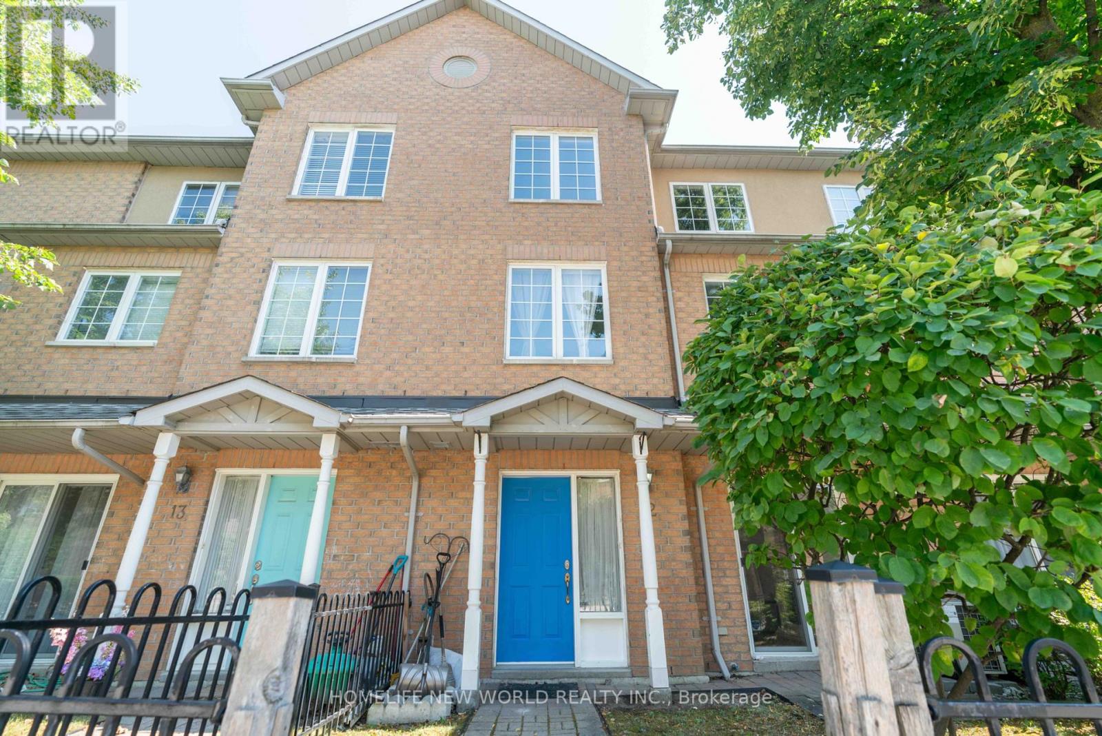 12 - 21 ST. MORITZ WAY, Markham, Ontario