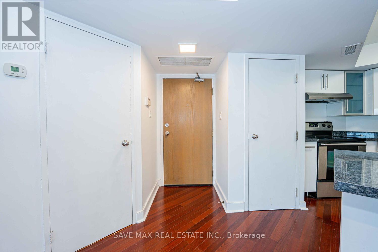 1618 - 1001 Bay Street, Toronto, Ontario  M5S 3A6 - Photo 10 - C13655586