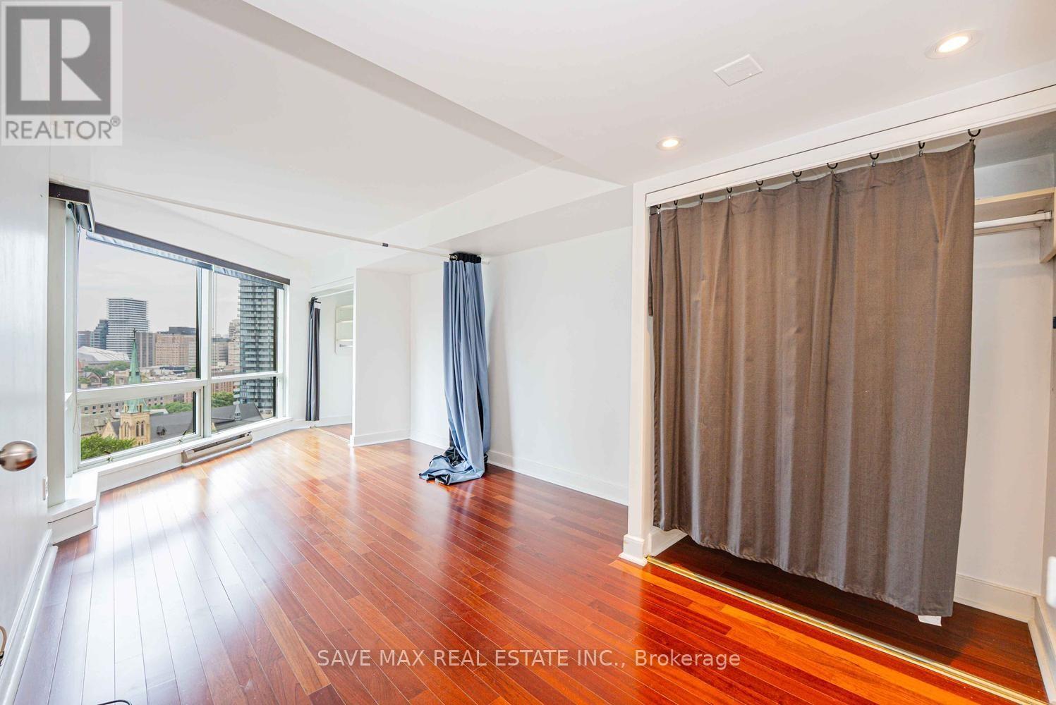 1618 - 1001 Bay Street, Toronto, Ontario  M5S 3A6 - Photo 19 - C13655586