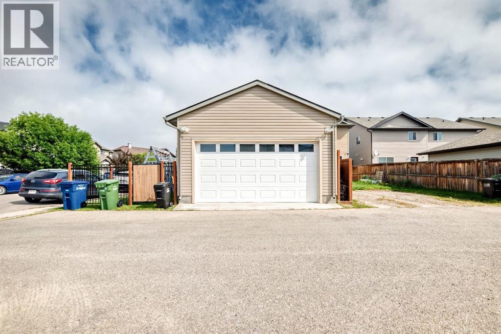 278 Luxstone Way SW, Airdrie, Alberta  T4B 0H7 - Photo 32 - A2330061