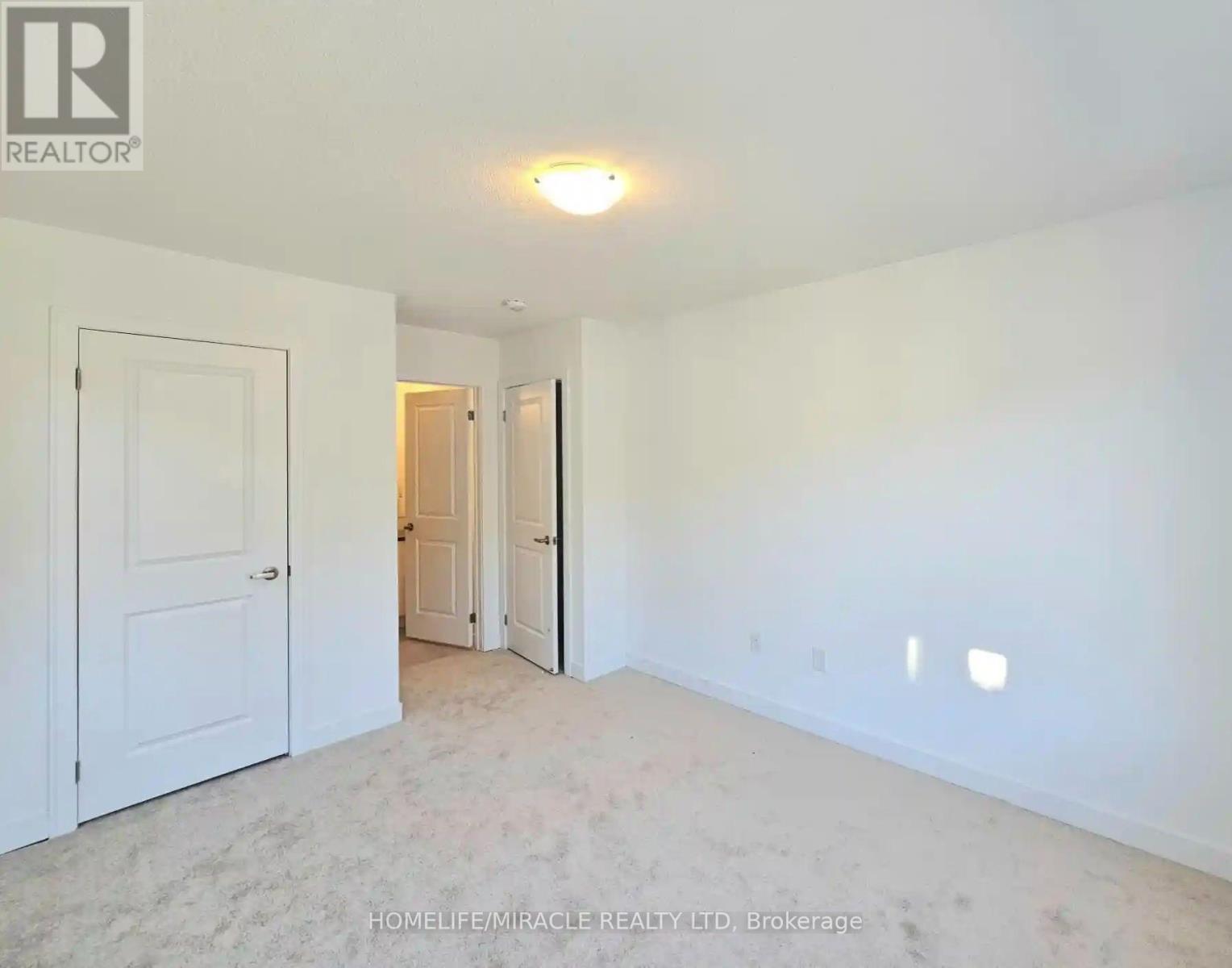 14 Magnolia Lane, Barrie, Ontario  L9J 0N9 - Photo 9 - S13655614