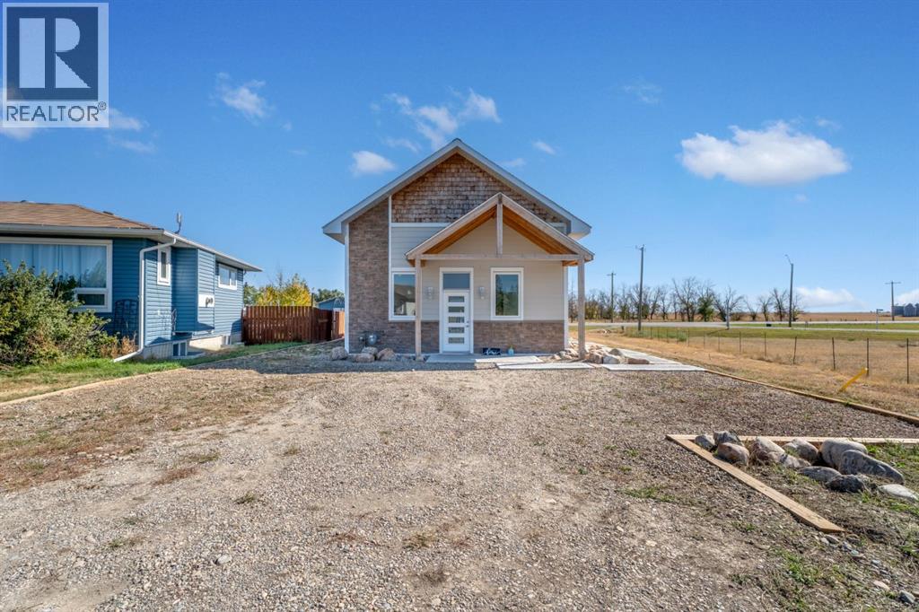 517 6a Street N, Champion, Alberta  T0L 0R0 - Photo 3 - A2334343