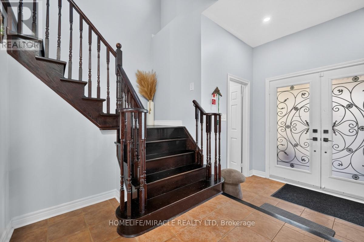 21 Chalkfarm Crescent, Brampton, Ontario  L7A 3V8 - Photo 12 - W13627506