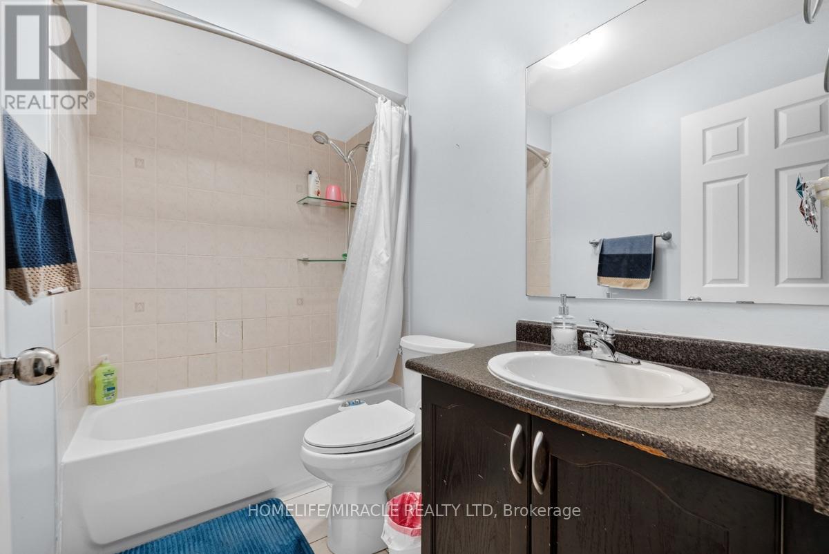 21 Chalkfarm Crescent, Brampton, Ontario  L7A 3V8 - Photo 25 - W13627506