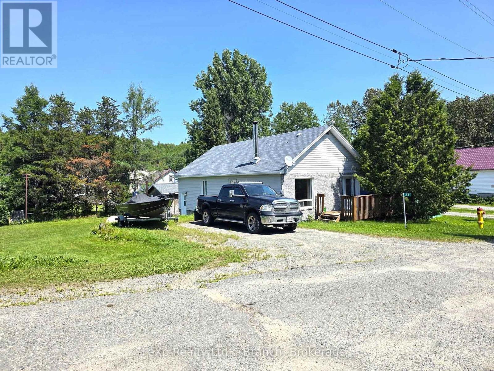 34 Third Avenue, Kirkland Lake, Ontario  P0K 1L0 - Photo 2 - T13655662