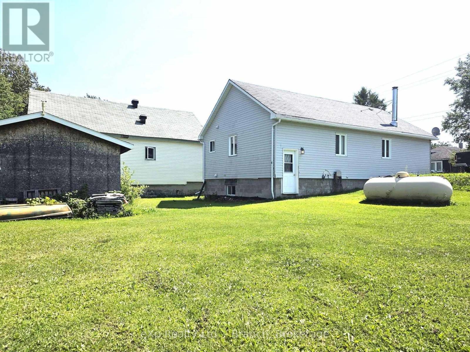 34 Third Avenue, Kirkland Lake, Ontario  P0K 1L0 - Photo 5 - T13655662