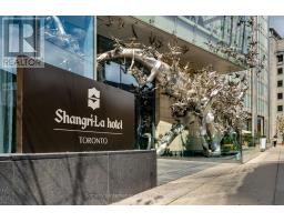2802 - 180 UNIVERSITY AVENUE, Toronto, Ontario