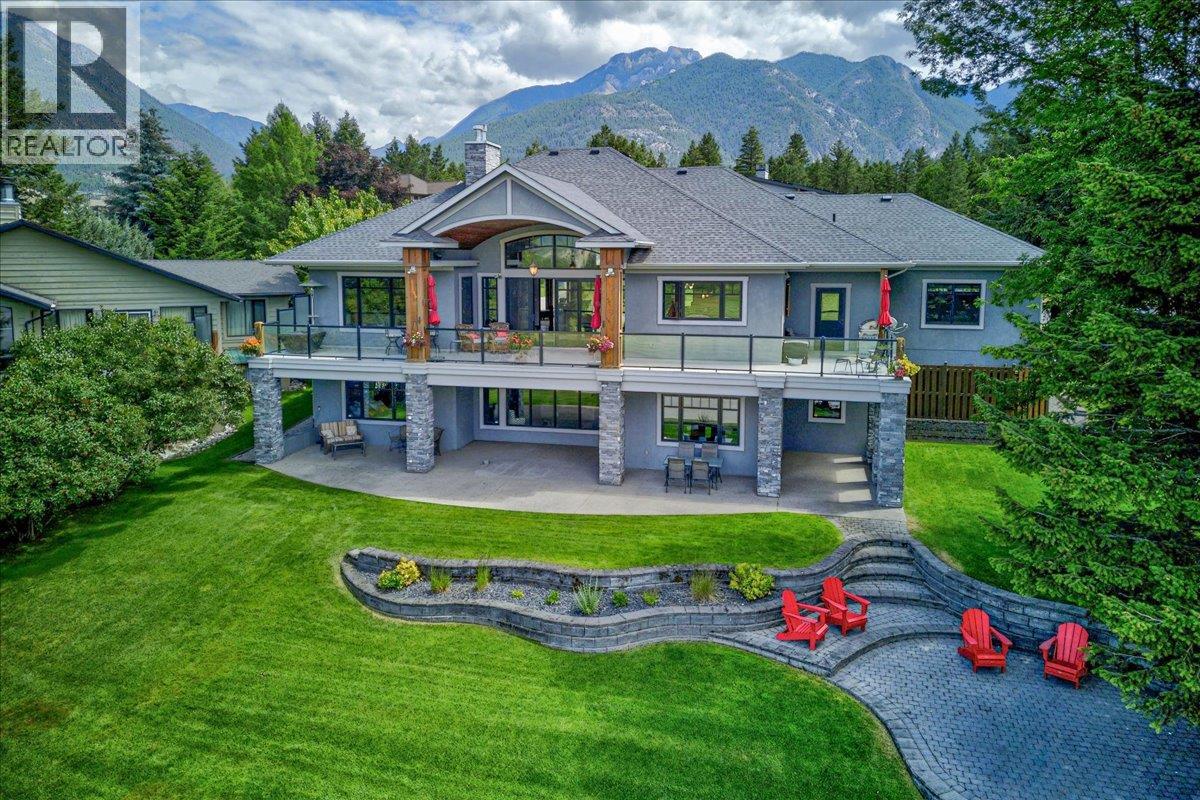7495 Sun Valley Place, Radium Hot Springs, British Columbia  V0A 1M0 - Photo 3 - 10393625