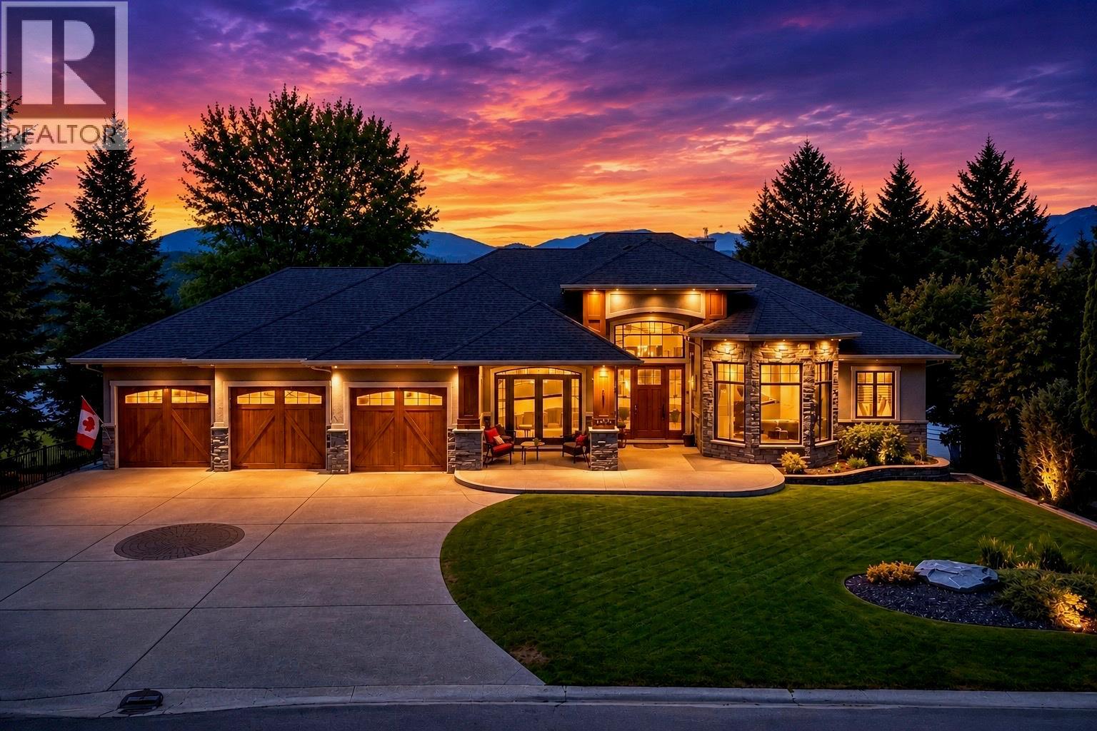 7495 Sun Valley Place, Radium Hot Springs, British Columbia  V0A 1M0 - Photo 1 - 10393625