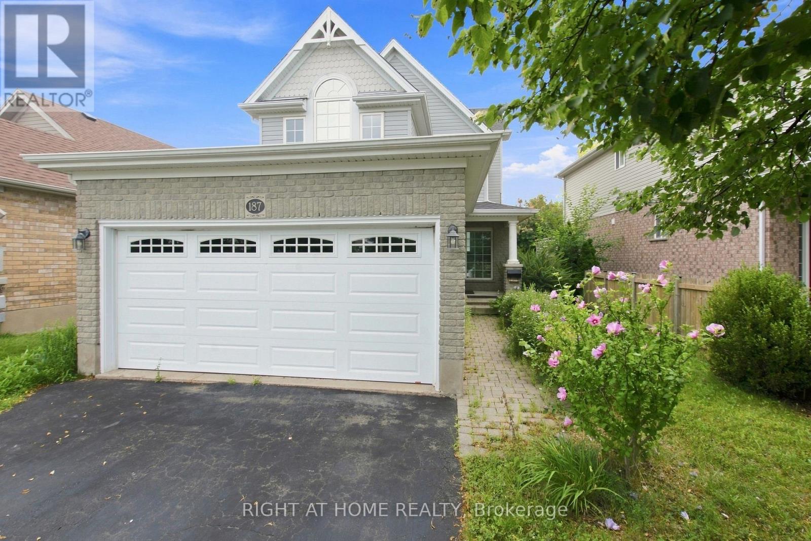 187 CLAIRFIELDS DRIVE E, Guelph, Ontario