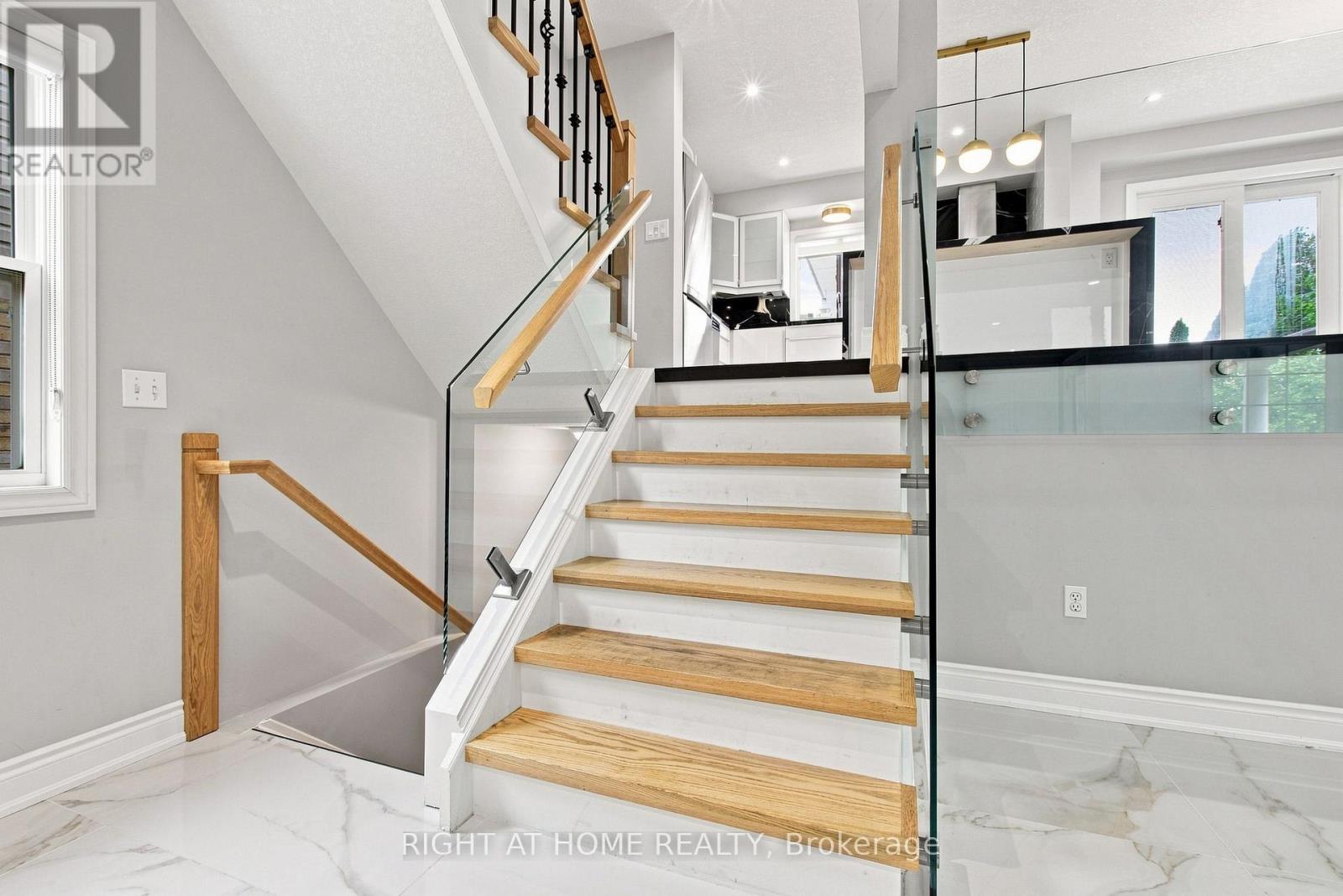187 Clairfields Drive E, Guelph, Ontario  N1L 1N4 - Photo 10 - X13655654