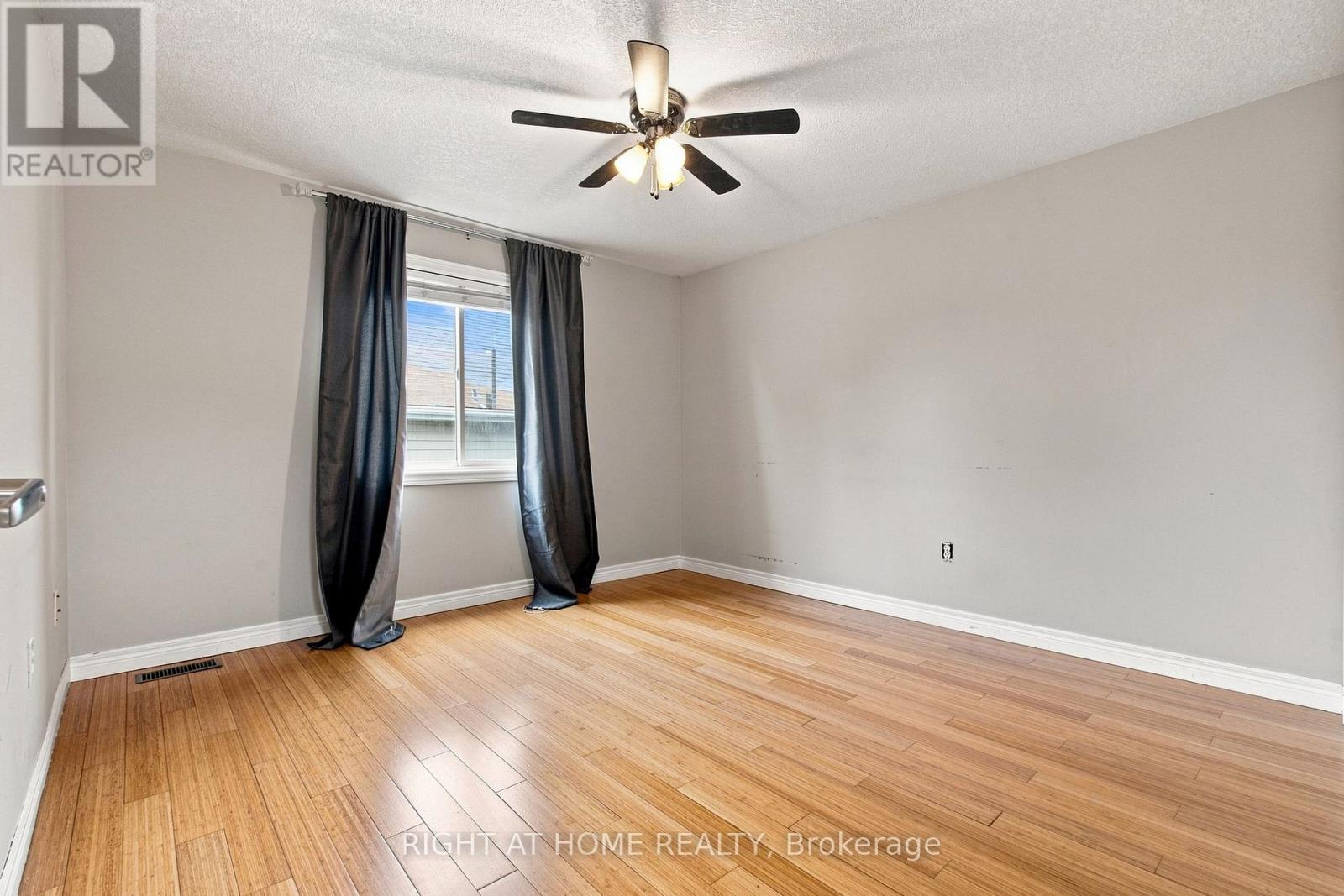 187 Clairfields Drive E, Guelph, Ontario  N1L 1N4 - Photo 19 - X13655654