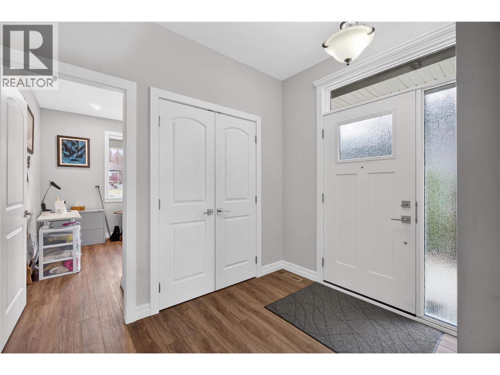 2715 Golf Course Drive Unit# 6, Blind Bay, British Columbia  V0E 1H1 - Photo 4 - 10375170
