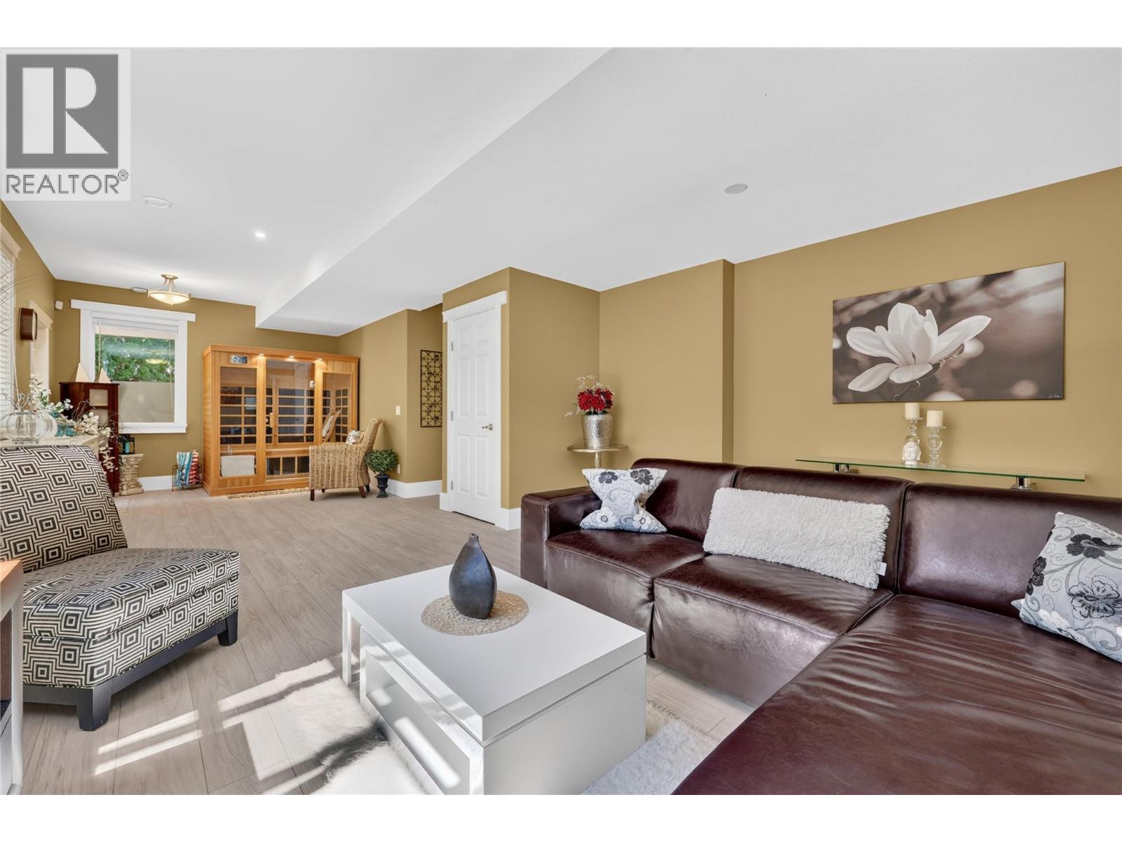 1124 Peak Point Drive, West Kelowna, British Columbia  V1Z 4A9 - Photo 38 - 10393752