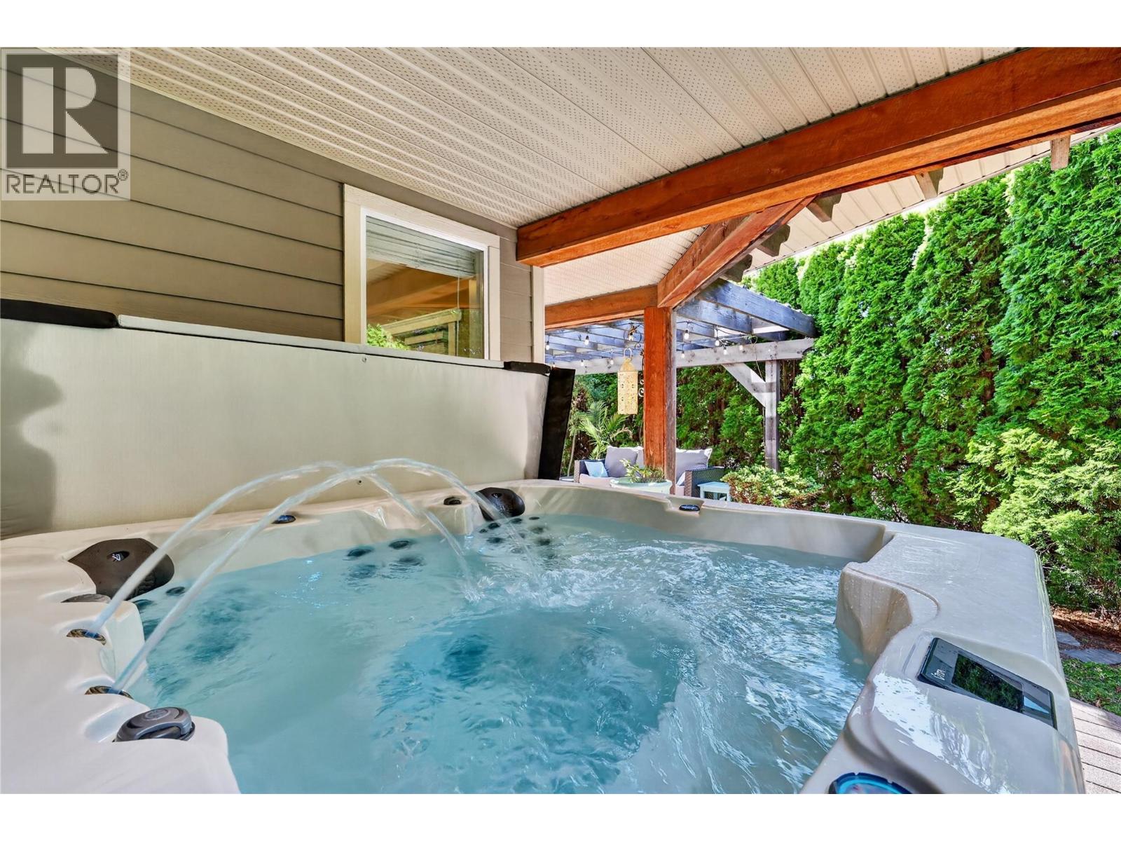 1124 Peak Point Drive, West Kelowna, British Columbia  V1Z 4A9 - Photo 54 - 10393752