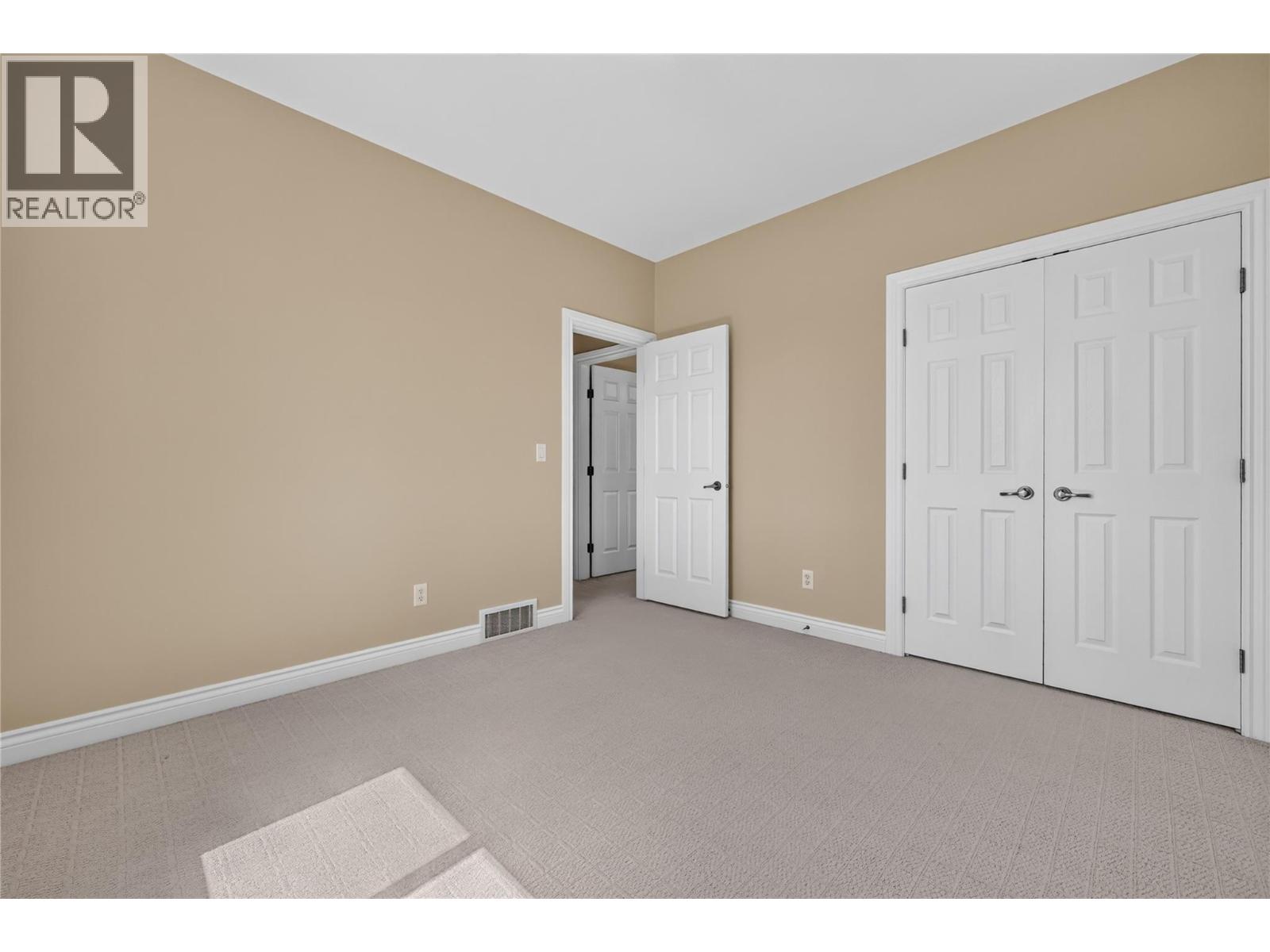 1124 Peak Point Drive, West Kelowna, British Columbia  V1Z 4A9 - Photo 36 - 10393752