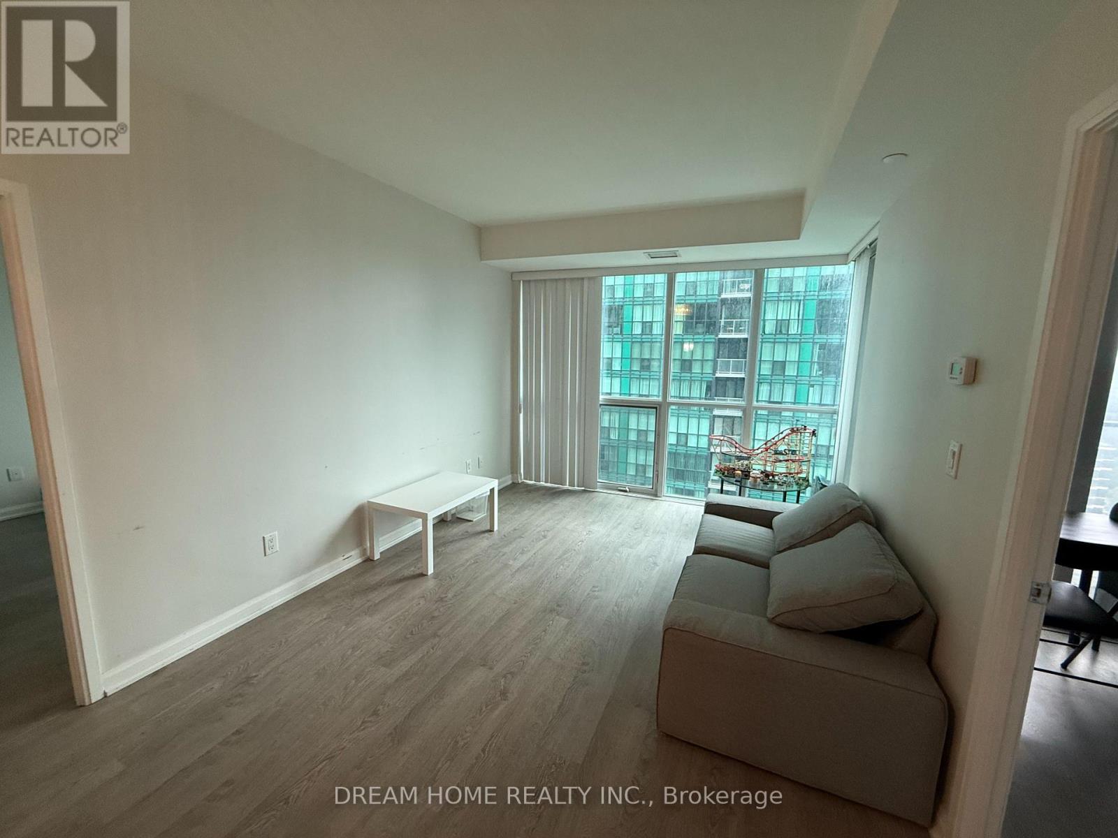 2506 - 9 Bogert Avenue, Toronto, Ontario M2N 0H3 - Photo 2 - C13655676
