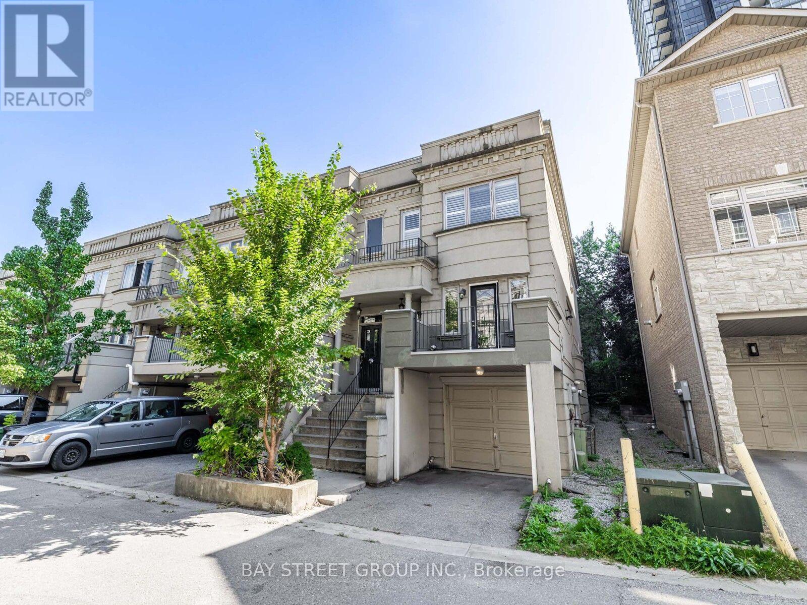 35 WILLIAM POOLE WAY, Toronto, Ontario