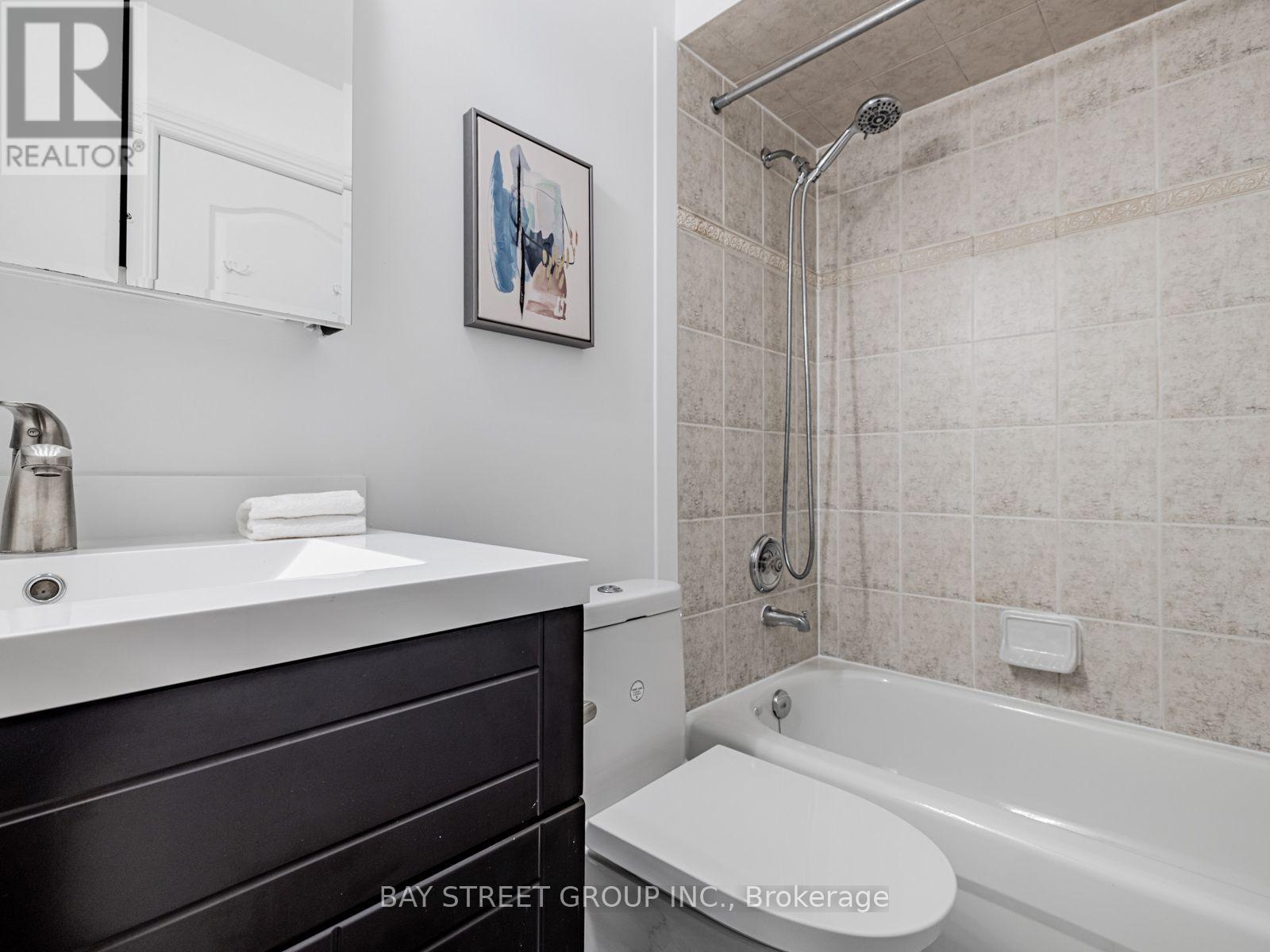 35 William Poole Way, Toronto, Ontario  M2N 7A6 - Photo 30 - C13655706