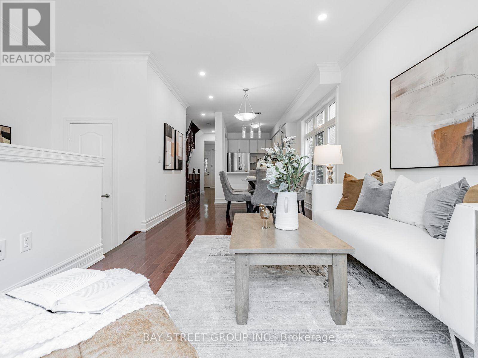 35 William Poole Way, Toronto, Ontario  M2N 7A6 - Photo 8 - C13655706