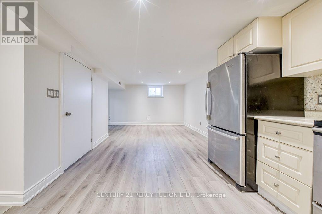 36 Merryfield Drive, Toronto, Ontario  M1P 1J5 - Photo 14 - E13655696