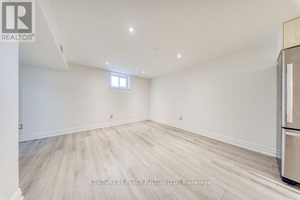 36 Merryfield Drive, Toronto, Ontario  M1P 1J5 - Photo 15 - E13655696