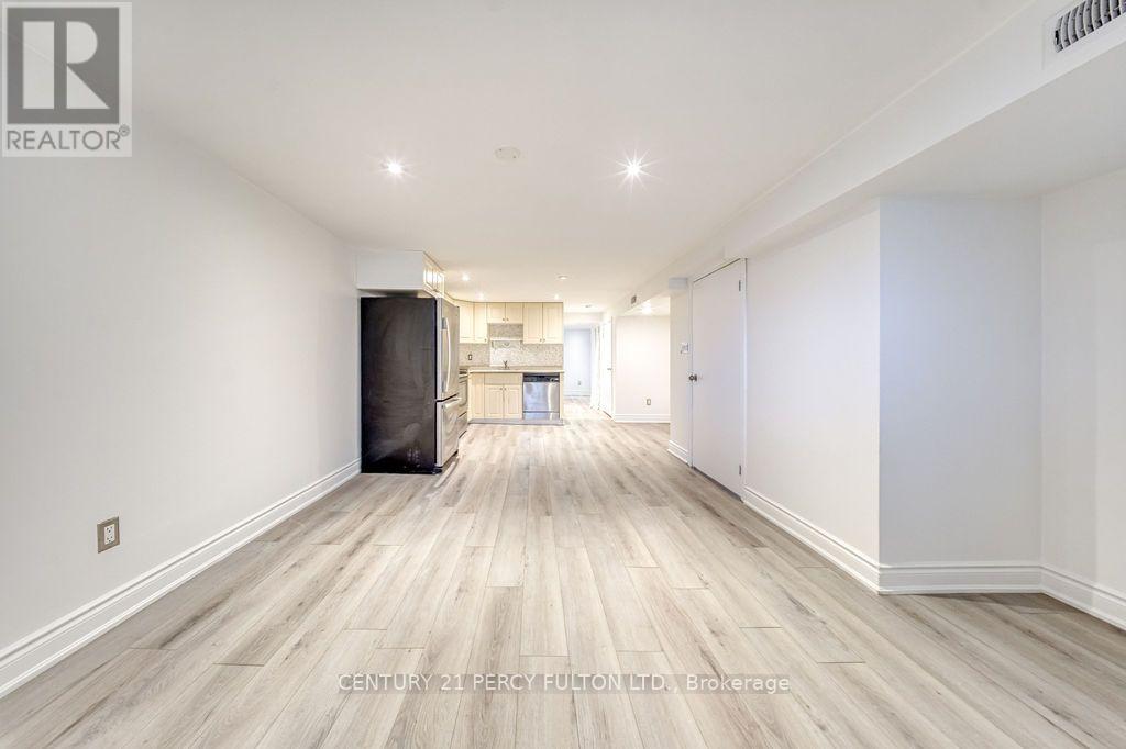 36 Merryfield Drive, Toronto, Ontario  M1P 1J5 - Photo 17 - E13655696