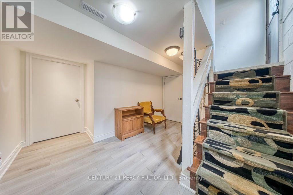 36 Merryfield Drive, Toronto, Ontario  M1P 1J5 - Photo 6 - E13655696