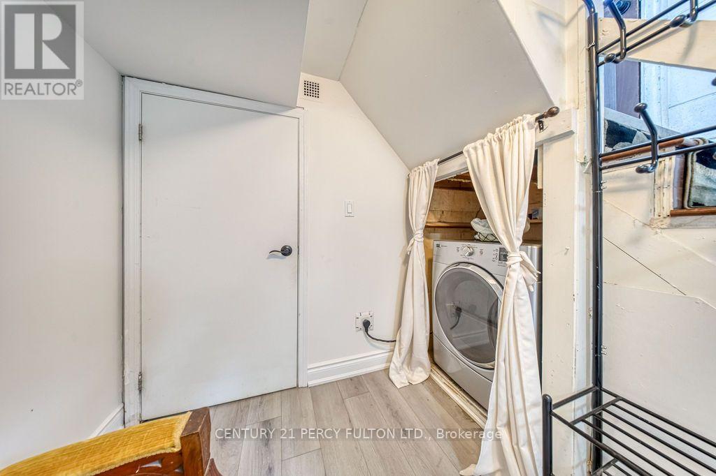 36 Merryfield Drive, Toronto, Ontario  M1P 1J5 - Photo 8 - E13655696