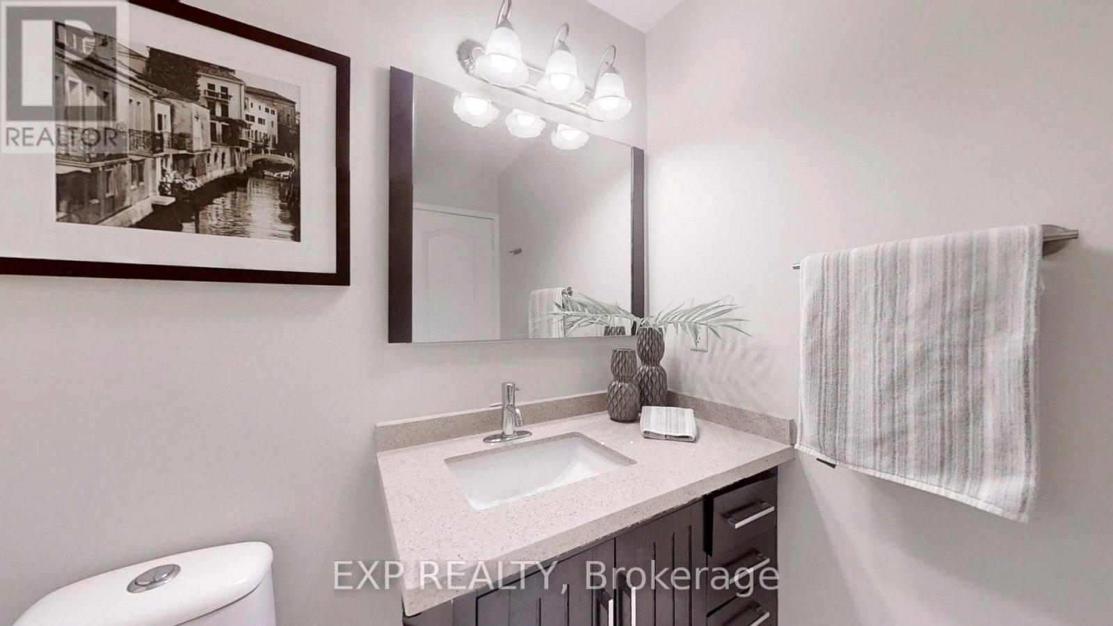 8 Hacienda Drive, Richmond Hill, Ontario  L4E 3X1 - Photo 30 - N13655668