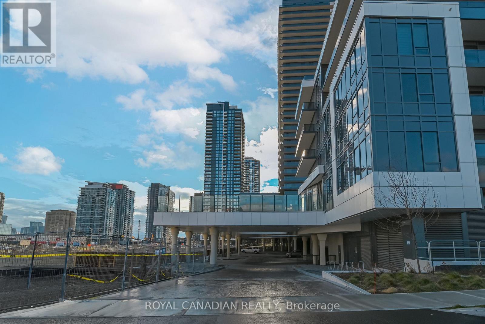 104 - 5105 Hurontario Street, Mississauga, Ontario  L4Z 0C9 - Photo 2 - W13655684