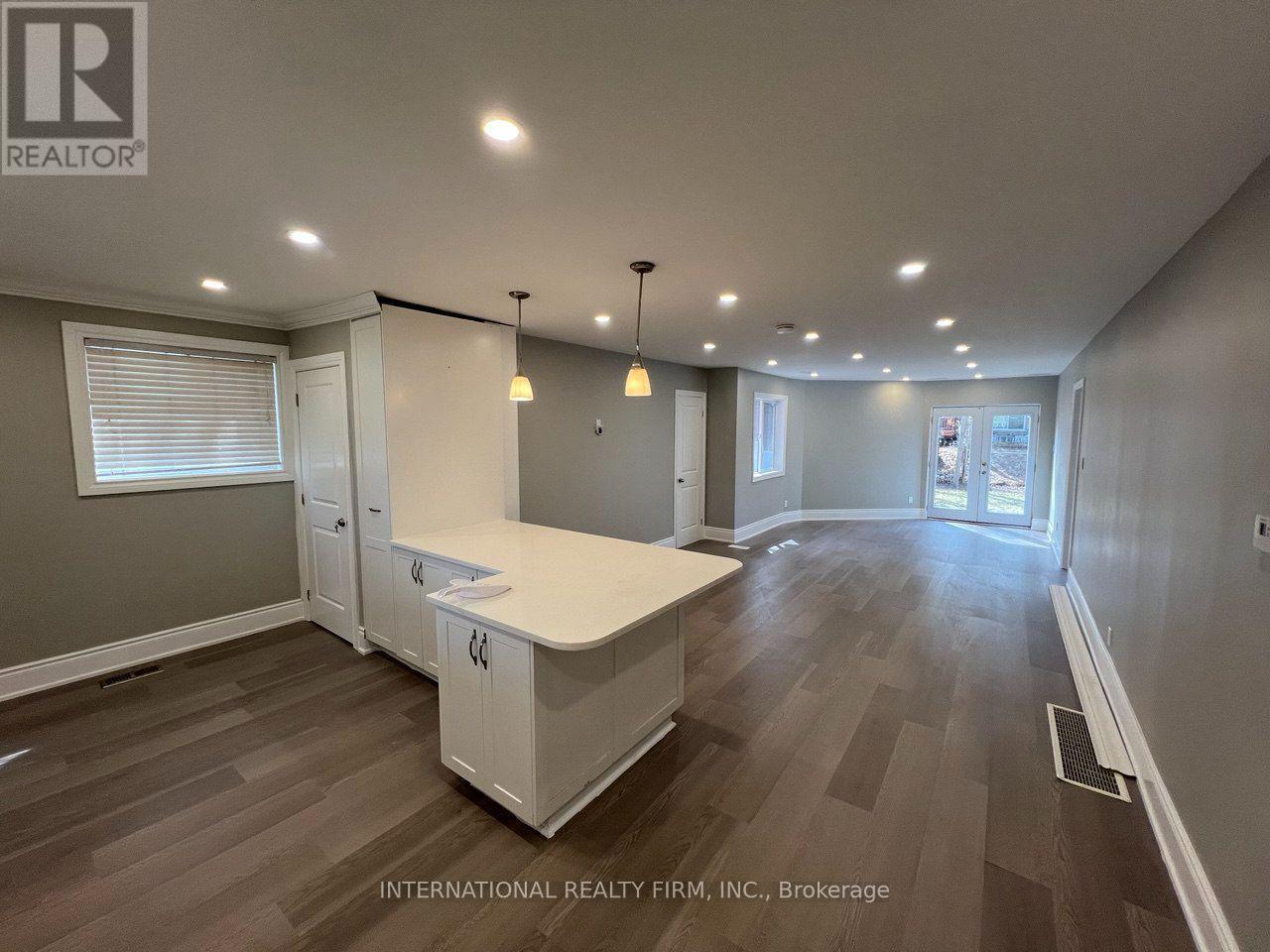 Main- Half - 73 Murray Drive, Aurora, Ontario  L4G 2C2 - Photo 22 - N13655512