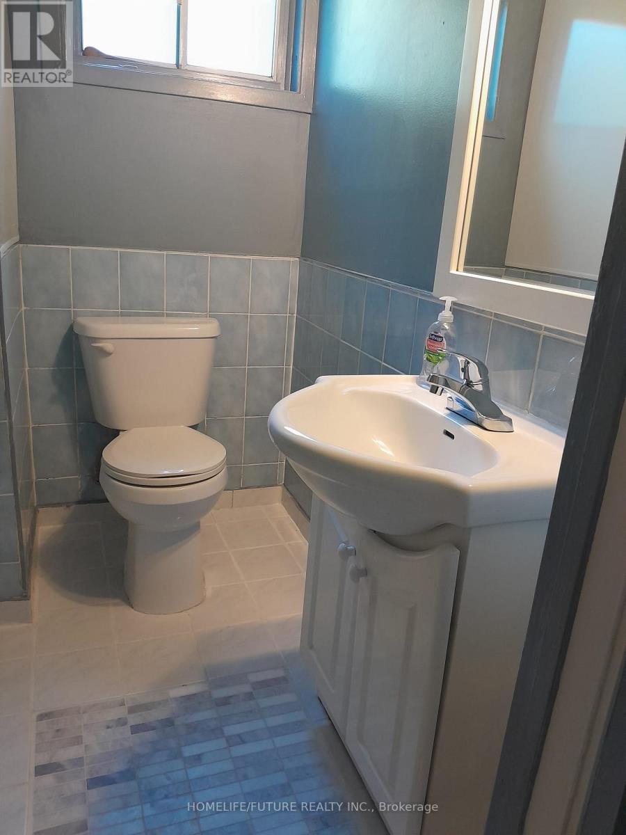 Bsmt - 107 Birkdale Road, Toronto, Ontario  M1P 3R6 - Photo 7 - E13655596