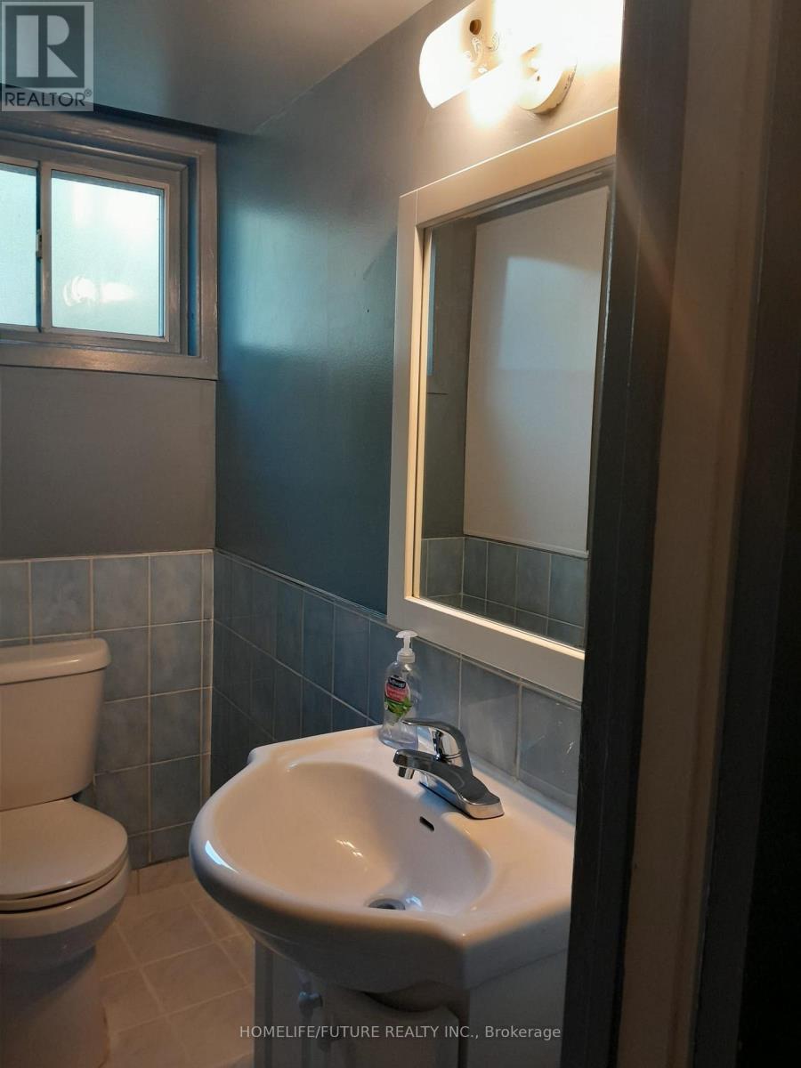 Bsmt - 107 Birkdale Road, Toronto, Ontario  M1P 3R6 - Photo 4 - E13655596