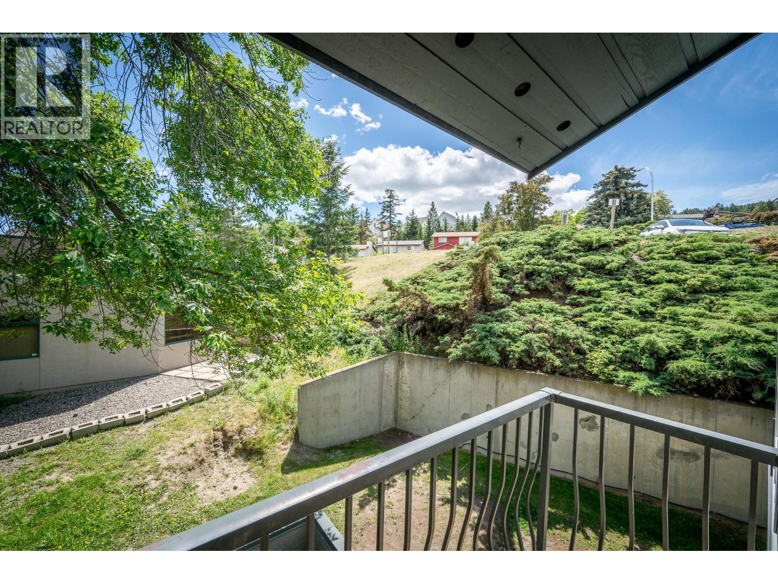 1221 Hugh Allan Drive Drive Unit# 11, Kamloops, British Columbia  V1S 1M7 - Photo 2 - 10390634