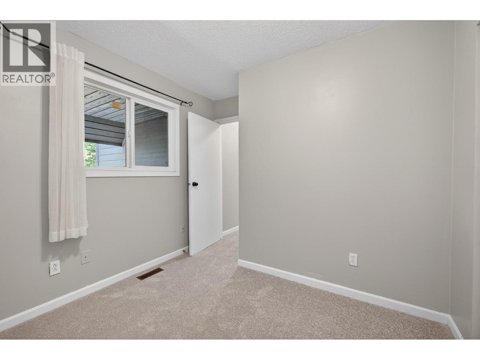 1221 Hugh Allan Drive Drive Unit# 11, Kamloops, British Columbia  V1S 1M7 - Photo 12 - 10390634