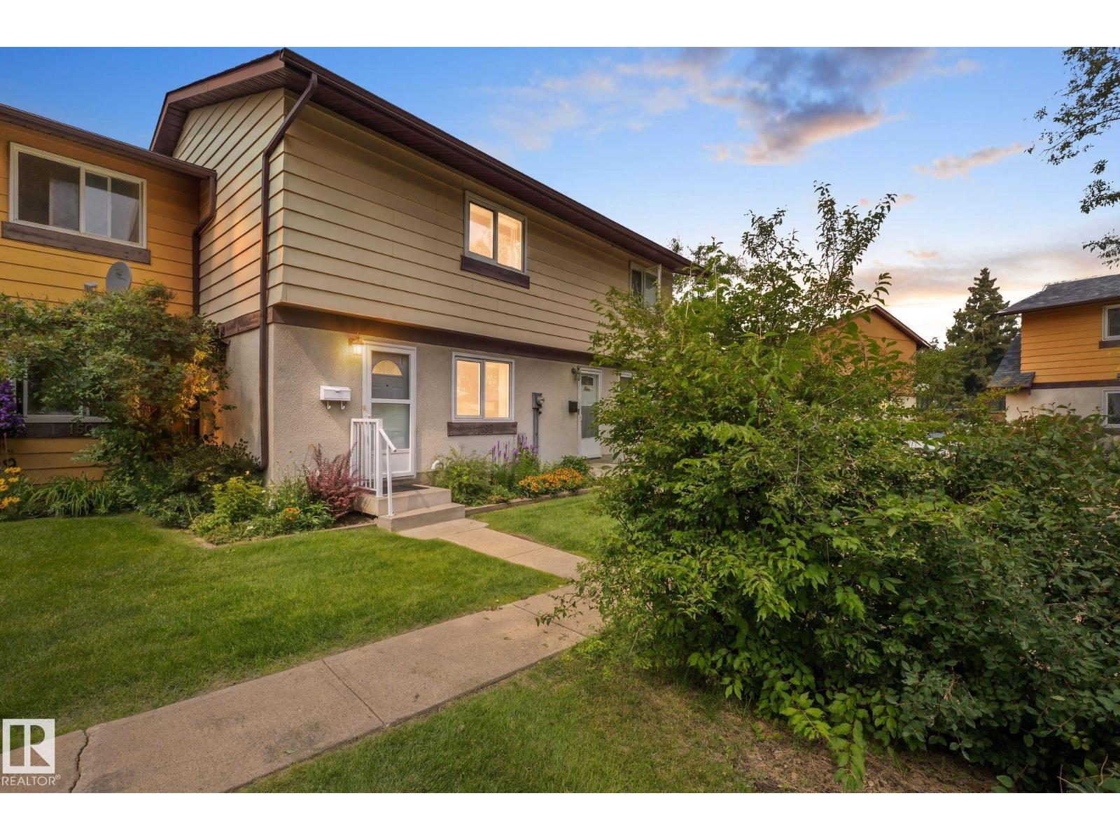 152 WOODSTOCK NW, edmonton, Alberta
