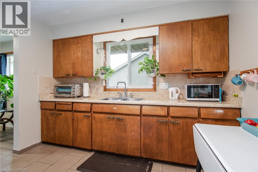 13 Lewis Street, New Hamburg, Ontario  N3A 1P5 - Photo 27 - 40854373